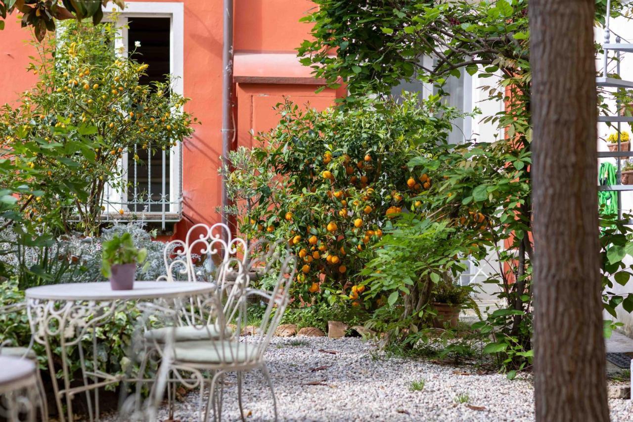 Secret Garden Firenze B&B Exteriör bild