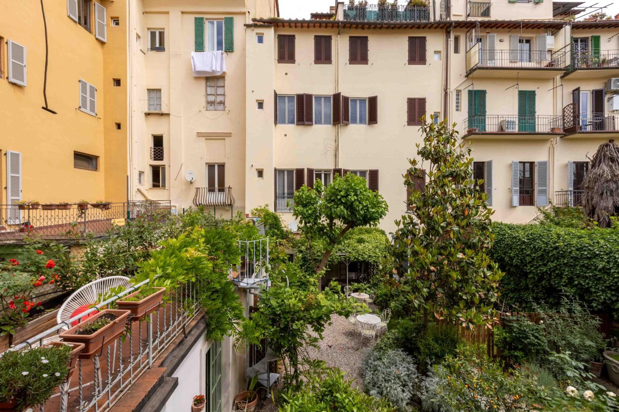 Secret Garden Firenze B&B Exteriör bild